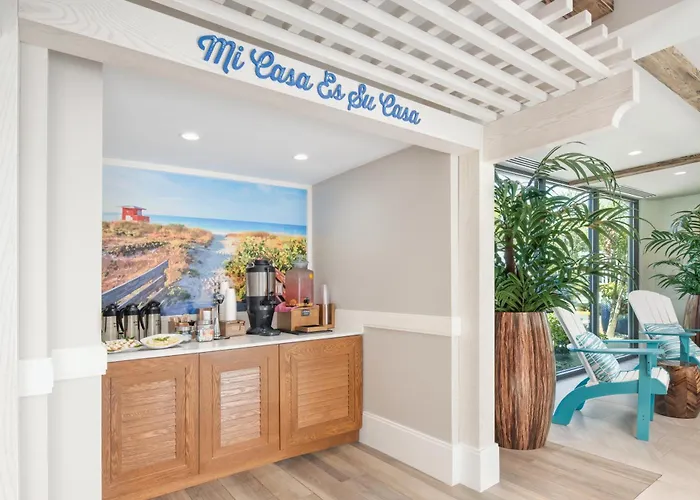 Compass By Margaritaville Hotel Naples
