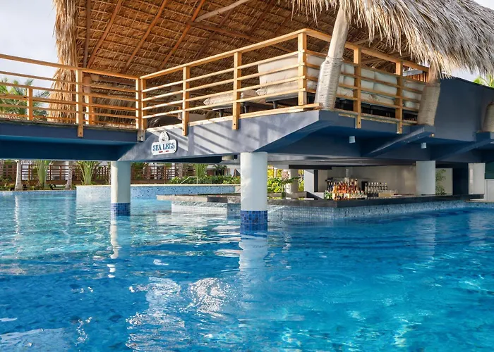 Dreams Flora Resort & Spa