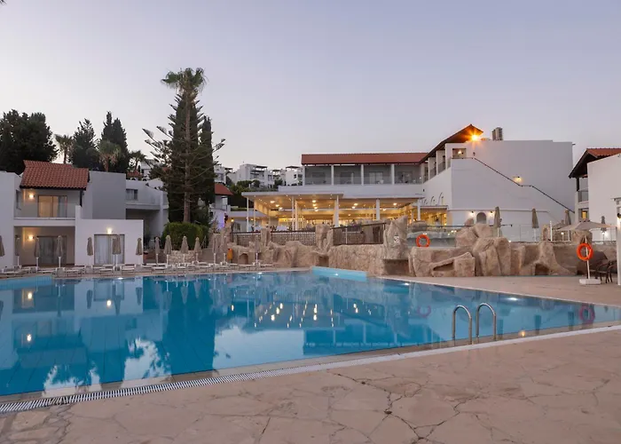 Kapetanios Aqua Resort