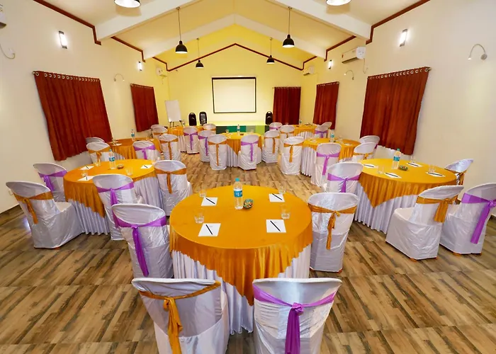 Chira Meadows Ecoresort, Dapoli