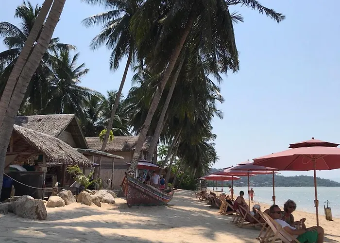 Castaway Beach Bungalows