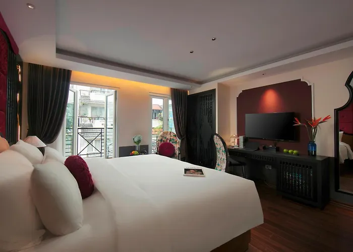 Hanoi Center Silk Classic Hotel & Travel