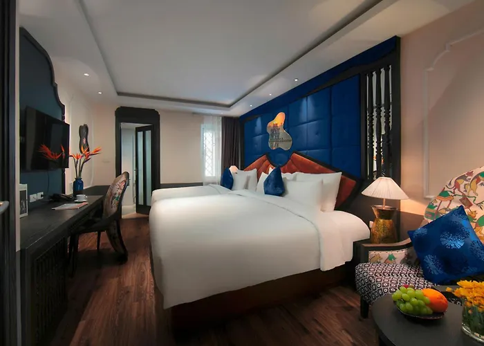 Hanoi Center Silk Classic Hotel & Travel