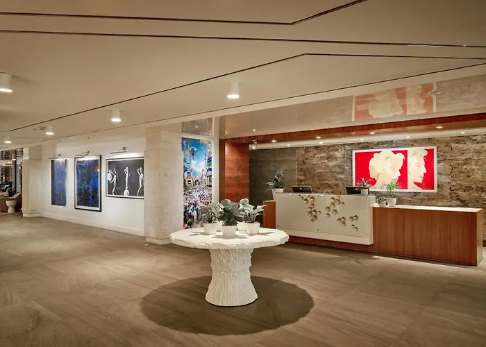Waterstone Resort & Marina Boca Raton, Curio Collection By Hilton
