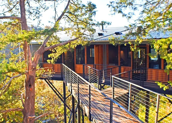 Beaver Lakefront Cabins - Couples Only Getaways