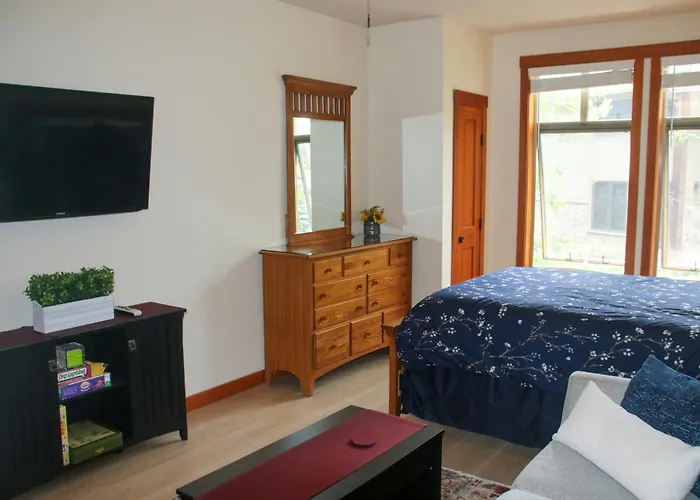 Deluxe Solitude Mountain Ski In-Out 2Bd-2Ba Condo