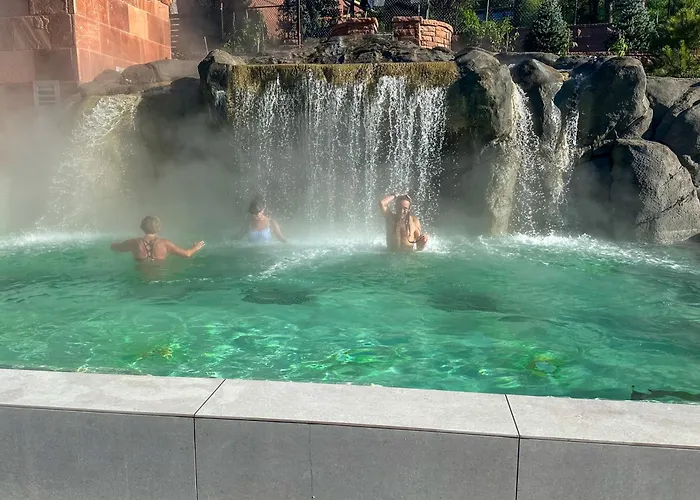 Glenwood Hot Springs Resort