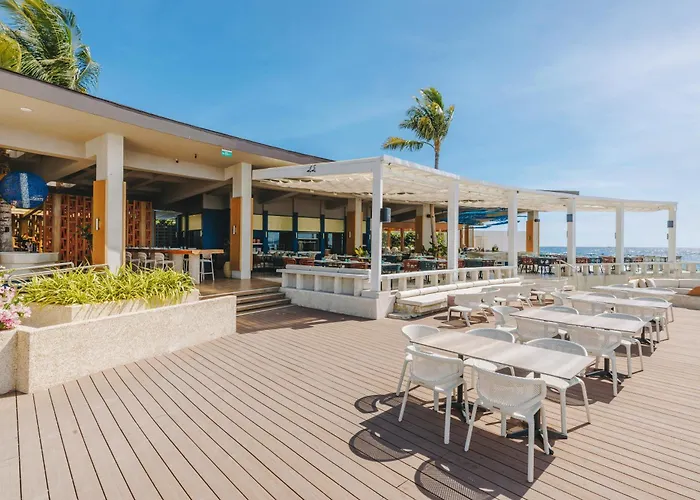 Crimson Resort And Spa - Mactan Island, Cebu