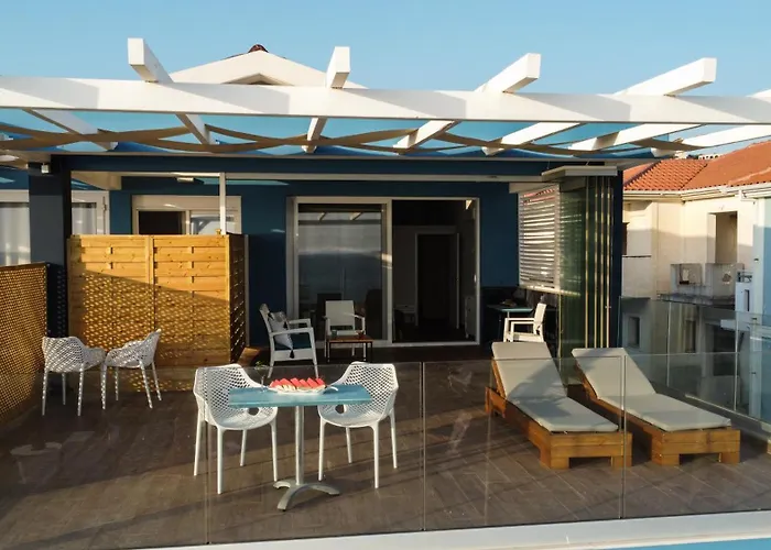 Must Boutique Hotel & Restaurant