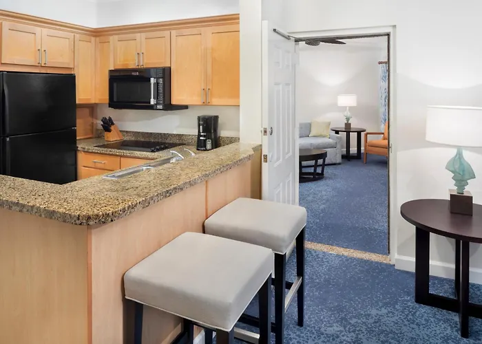 Harborside Resort & Vacation Rentals At Atlantis