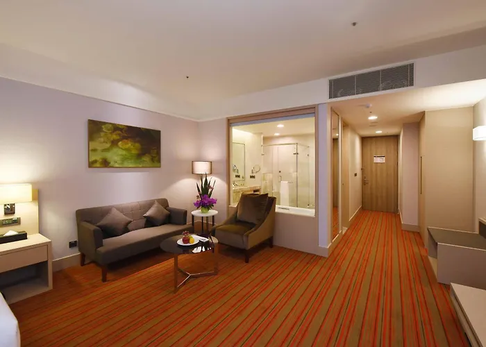 Fullon Hotel Taoyuan Airport Access Mrt A8