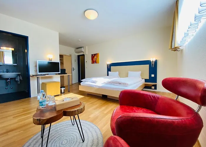 Elm Resorts