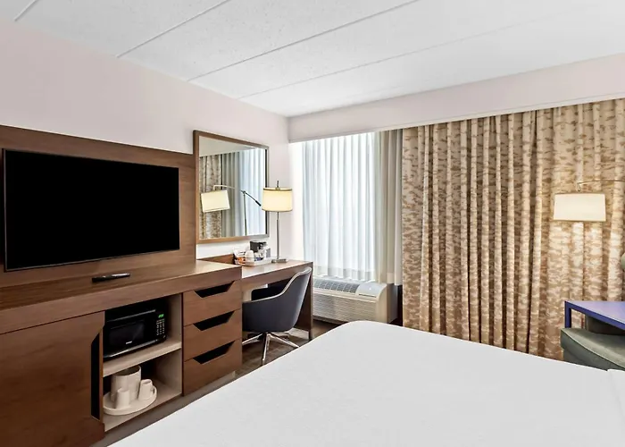 Hampton Inn Chicago-Naperville