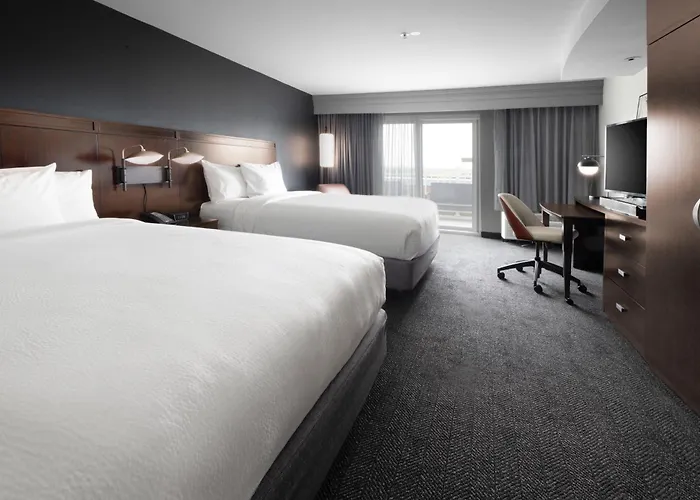 Courtyard By Marriott Galveston Island