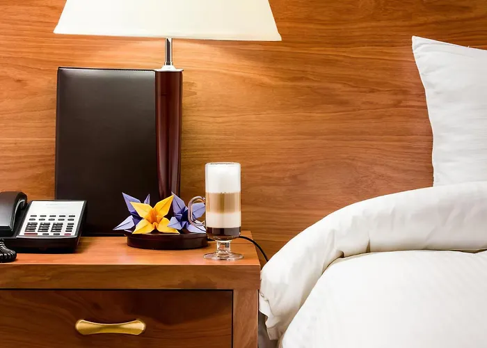 Iris Hotel