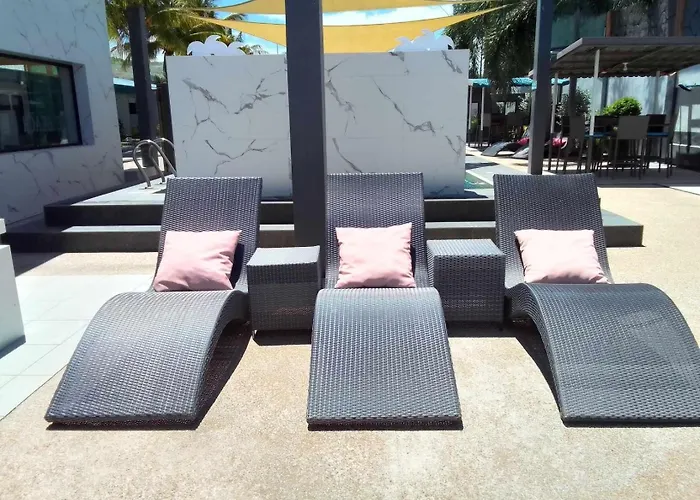 Cave Beach Resort - Boutique Accomodation