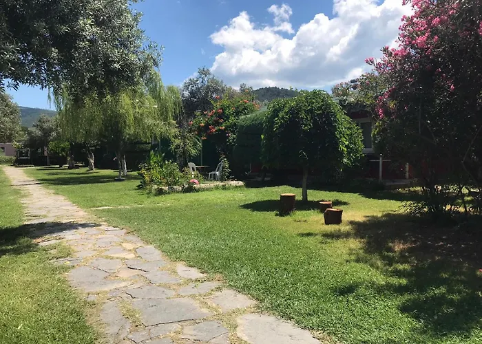 Cicek Evler Tatil Koeyue