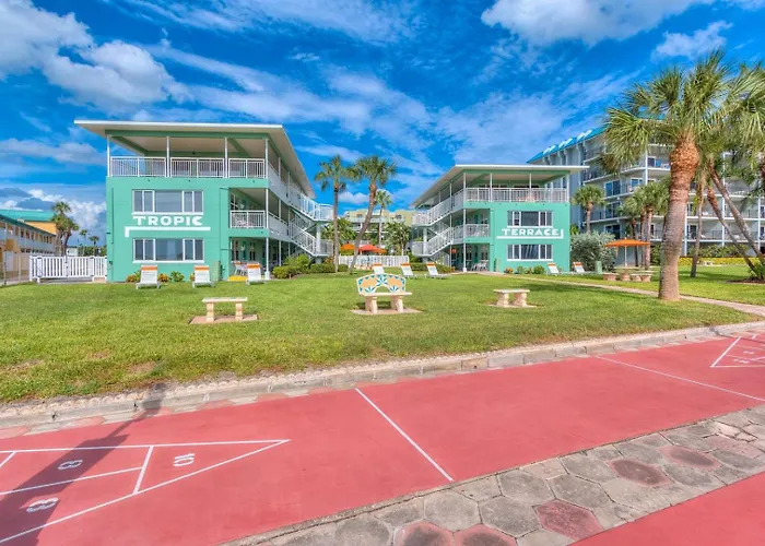 Tropic Terrace Suite #56 - Beachfront Resort