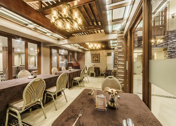 Villa Caceres Hotel