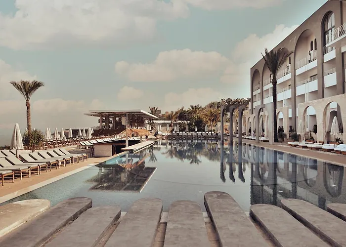 Ocean Blue Hotel & Resort -Jbeil