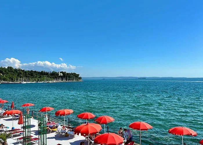 Hotel Riviera & Maximilian'S