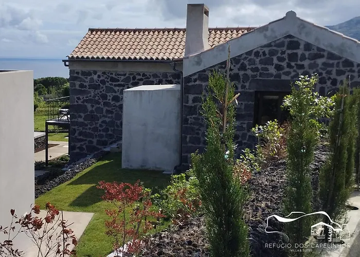Refugio Dos Capelinhos - Villa E Suites