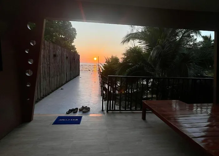 Marina Resort Koh Phayam Ranong