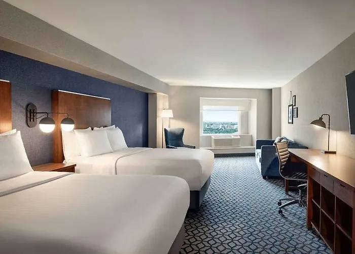 Wyndham Grand Fallsview