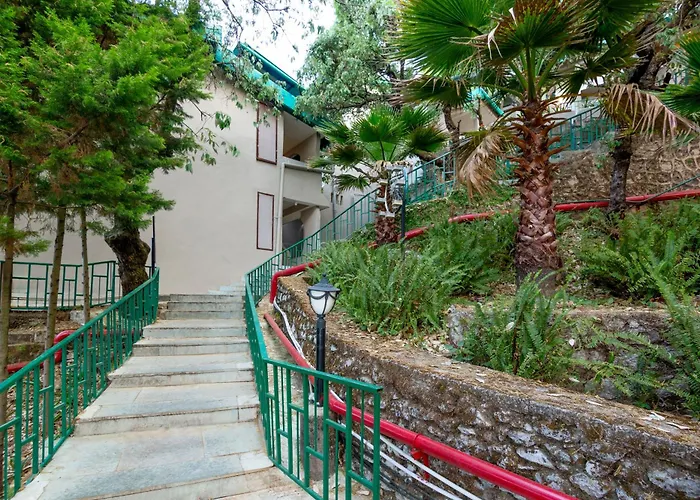 Sterling Mussoorie