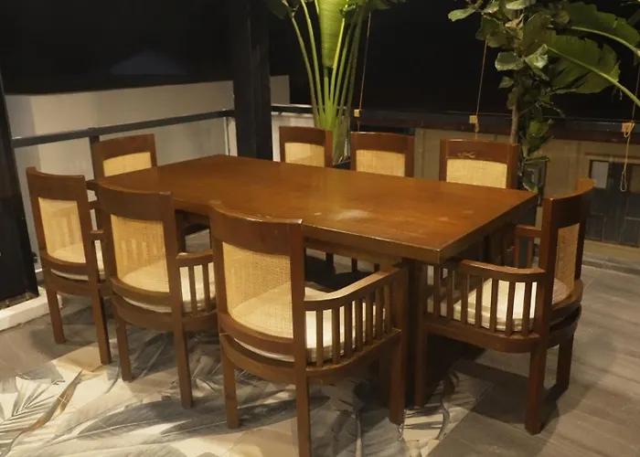 Baia Laiya Marienella Resort