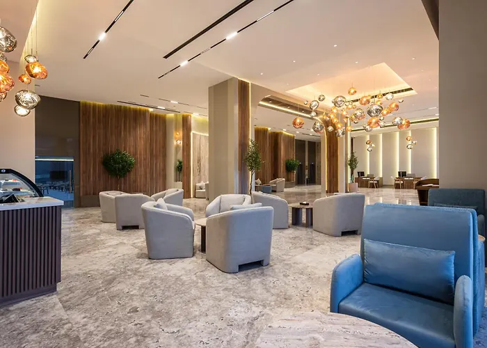 Voyage Hotel & Suites