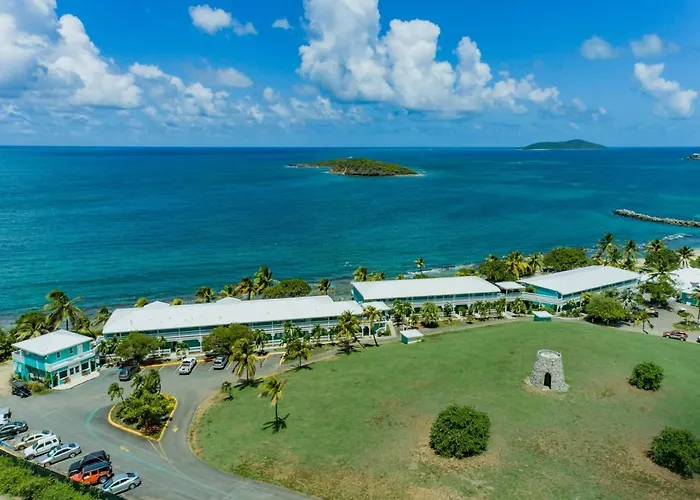 Tamarind Reef Resort Spa & Marina