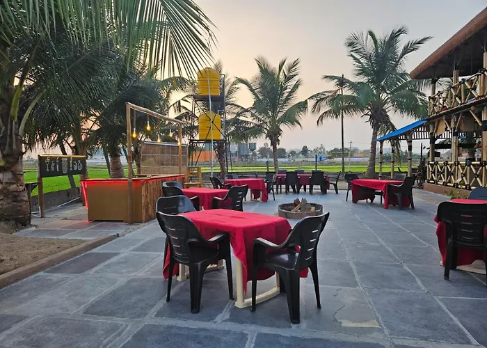 The King On The Rocks Resort Hampi