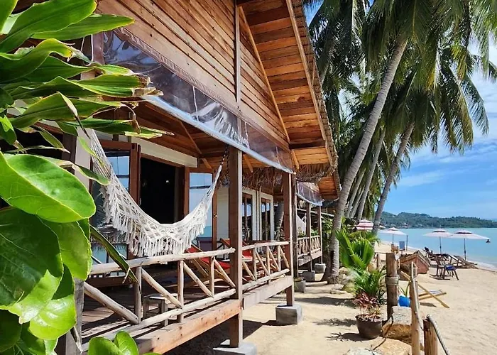 Castaway Beach Bungalows