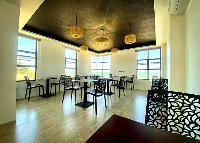 Elmarie Beach Resort