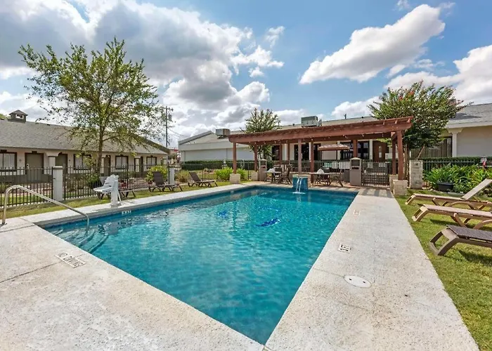 Burnet Resorts