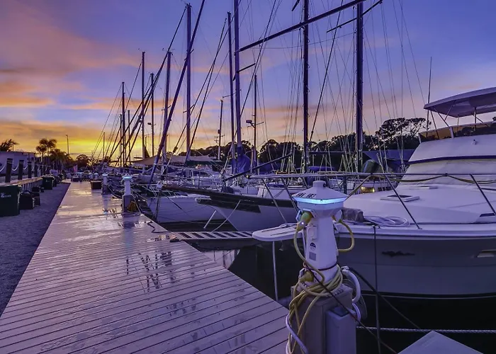 Unique Houseboat Rental