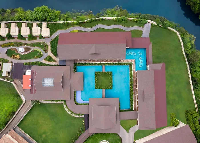 Radisson Blu Plaza Resort & Convention Centre Karjat