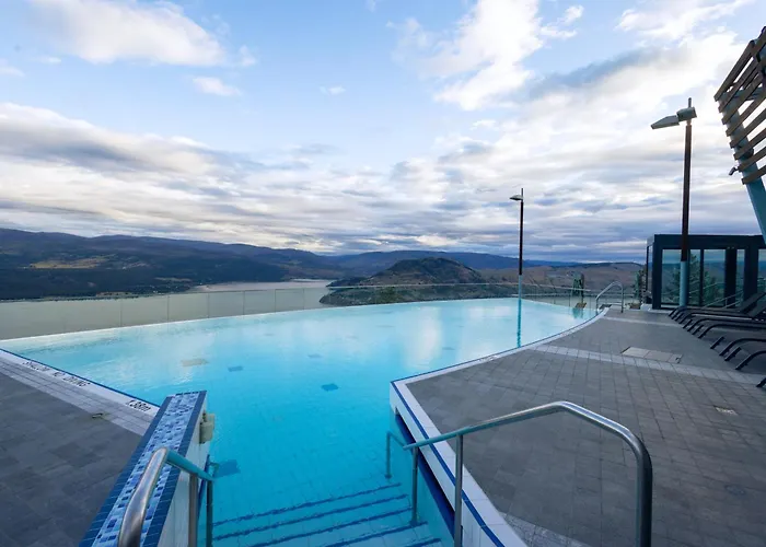 Sparkling Hill Resort And Spa - Adults-Only Resort