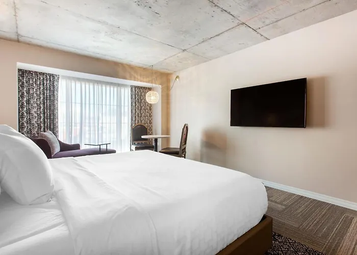 Cambria Hotel New Orleans Downtown Warehouse District