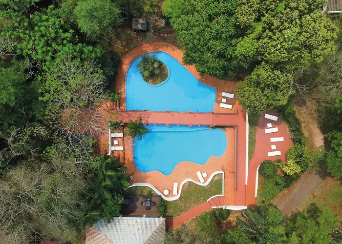 Hotel Y Cabanas Del Lenador