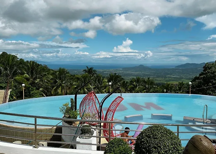 Smdp Resort Hotel Camsur