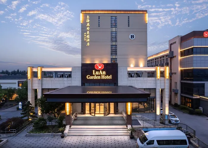 Shanghai Luan Garden Hotel-Complimentary Shuttle Service Between Shanghai Pu D Ong Airport And Disneyland
