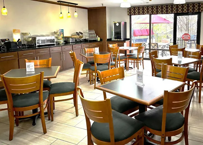 Quality Inn & Suites Dawsonville