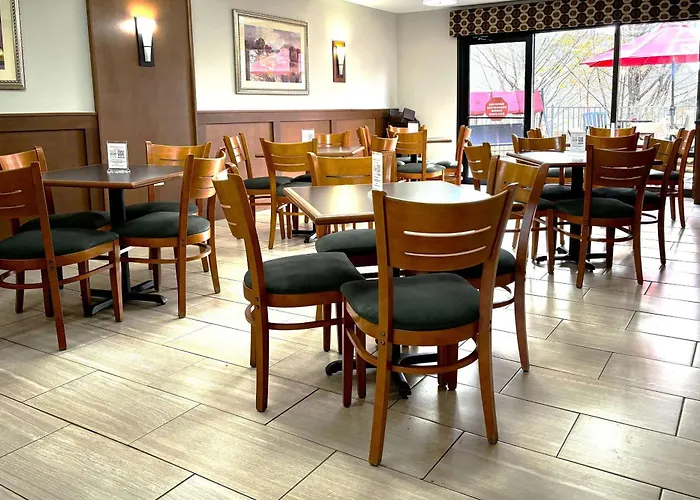 Quality Inn & Suites Dawsonville