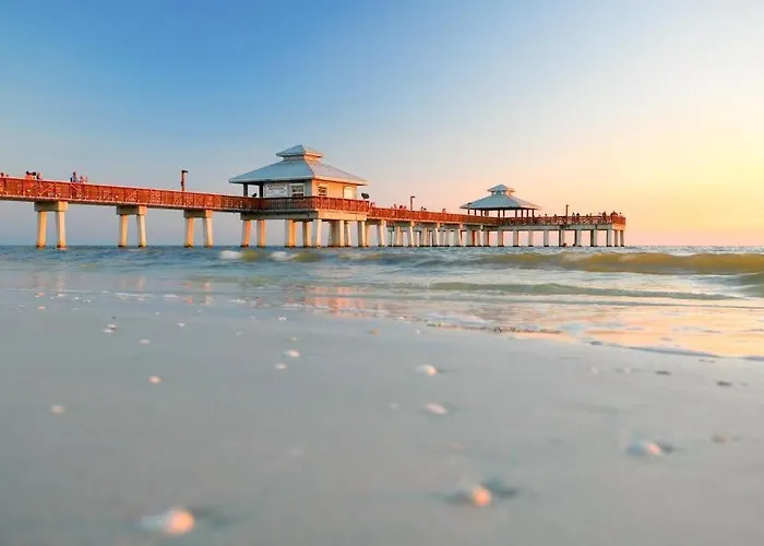 Pointe Estero Resort