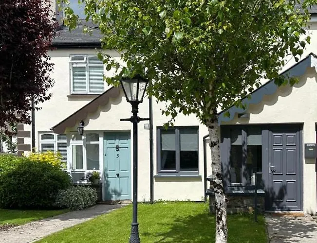 Tulfarris Resort Spa & Holiday Village 2 Bedroom Lodge Sleeps 5