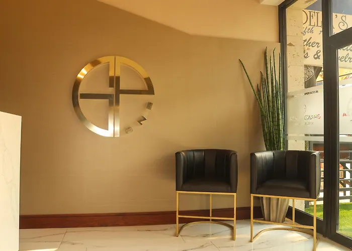 Hotel Grand One Plaza