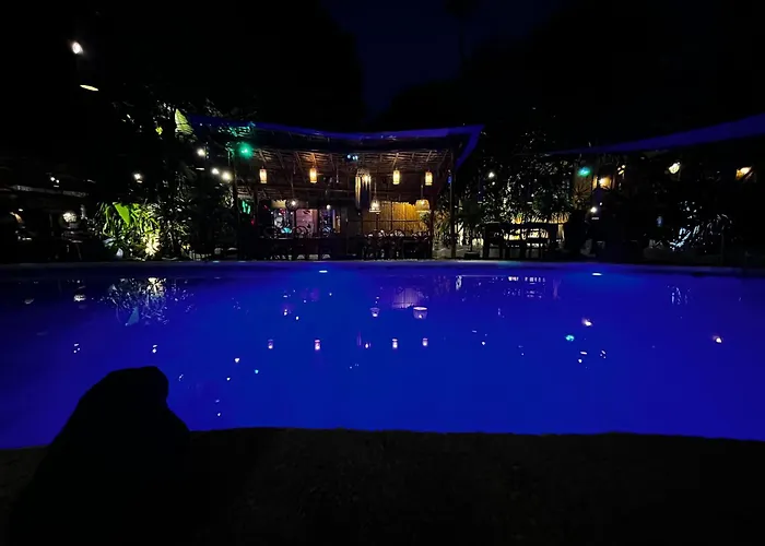 Big Apple Dive Resort