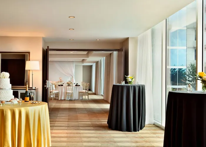 Twelve Downtown, Autograph Collection